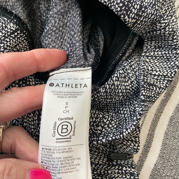 Athleta petite leggings - Picture 2 of 7